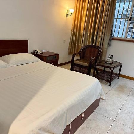 Chung Hsin Hotel 中信酒店 Phnom Penh Dış mekan fotoğraf